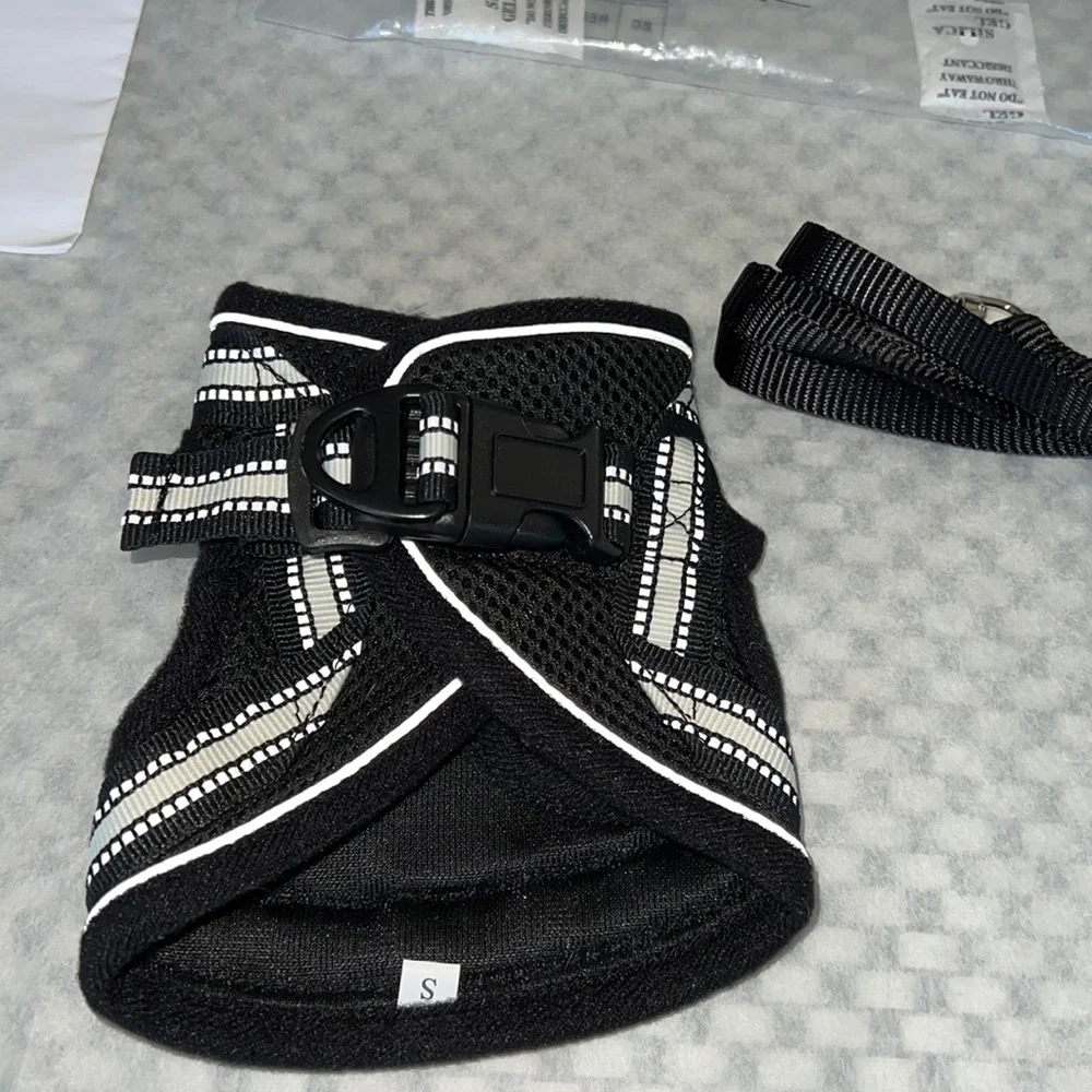 Cat harness and leash size s